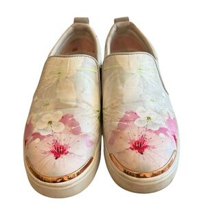 Ted Baker Tancey Slip on Sneakers White Pink Flora Women’s Size 6